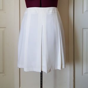 Box pleat skirt in great condition